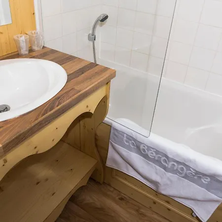 Résidence La Bérangère Aparthotel